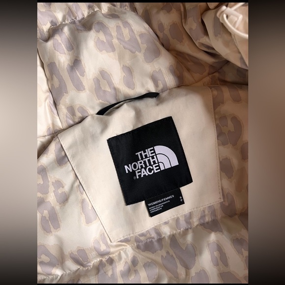 The north face parka leopard print inside - Picture 2 of 3